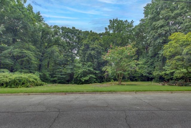 3660 Haddon Hall Road NW, Atlanta, GA 30327