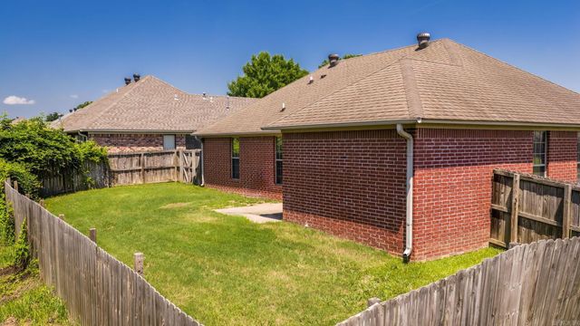 2205 Wilmington, Conway, AR 72034