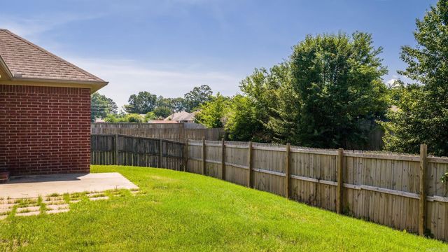 2205 Wilmington, Conway, AR 72034