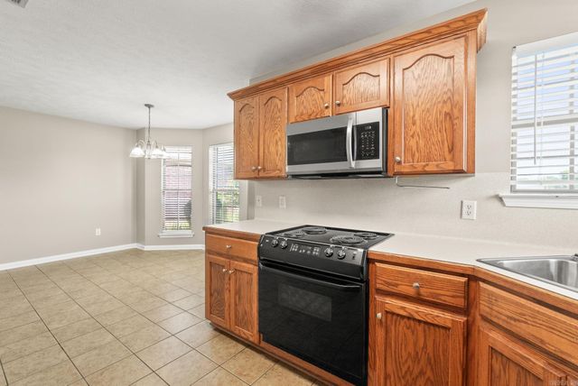 2205 Wilmington, Conway, AR 72034