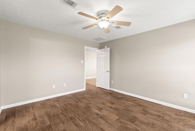 2205 Wilmington, Conway, AR 72034