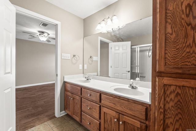2205 Wilmington, Conway, AR 72034