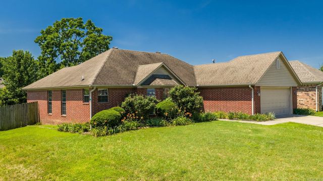 2205 Wilmington, Conway, AR 72034