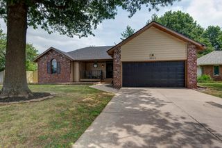 2626 North Wildberry Court, Springfield, MO 65802