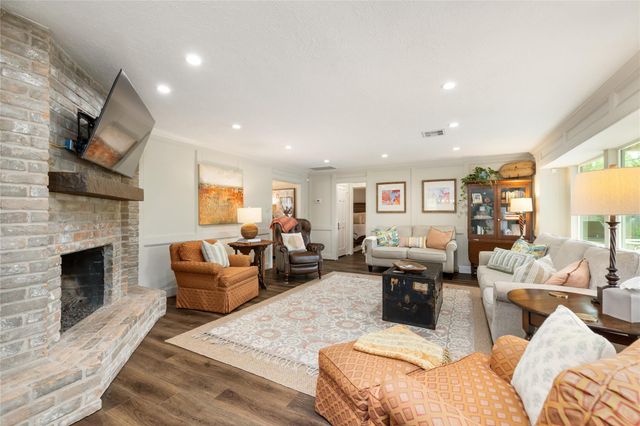 11731 Pebbleton Drive, Houston, TX 77070