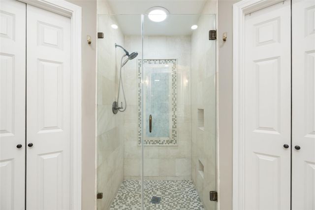 11731 Pebbleton Drive, Houston, TX 77070