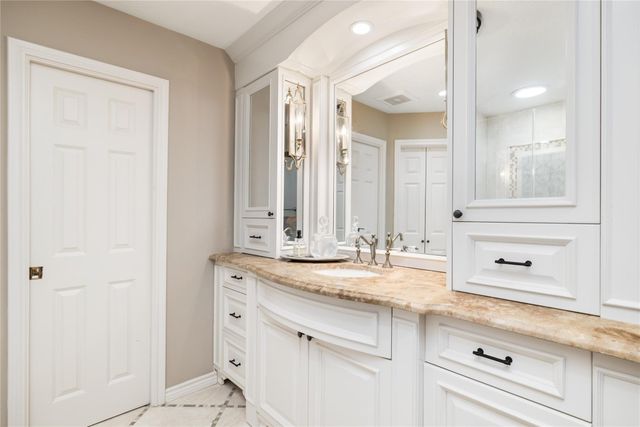 11731 Pebbleton Drive, Houston, TX 77070