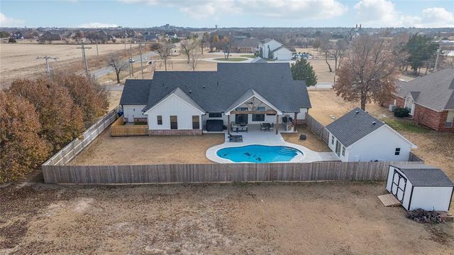 3609 NW Pioneer Street, Norman, OK 73072