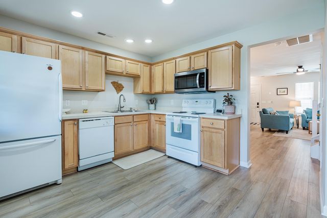 465 Doane Way, Wando, SC 29492