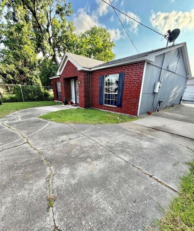 1919 Gregg Street, Houston, TX 77020