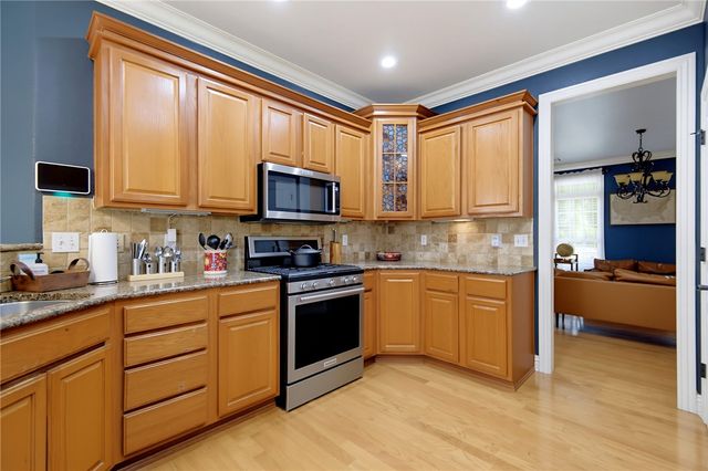 1600 Partridge RUN, Bentonville, AR 72713