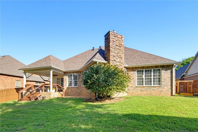 1600 Partridge RUN, Bentonville, AR 72713