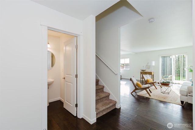 1025 12th Street, Bremerton, WA 98337