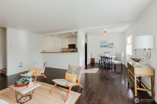 1025 12th Street, Bremerton, WA 98337