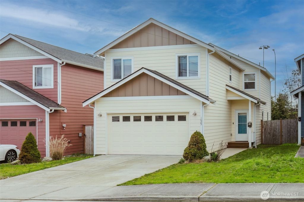 1025 12th Street, Bremerton, WA 98337