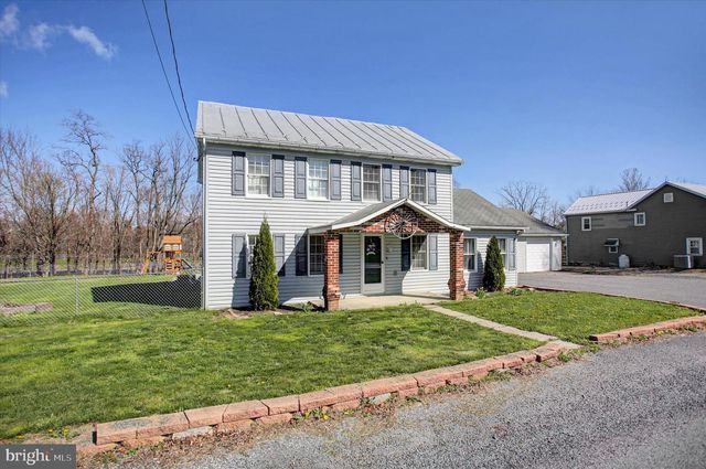 1611 PINE RD, Carlisle, PA 17015