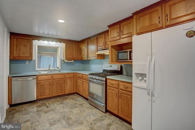 1611 PINE RD, Carlisle, PA 17015
