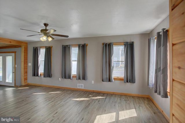 1611 PINE RD, Carlisle, PA 17015