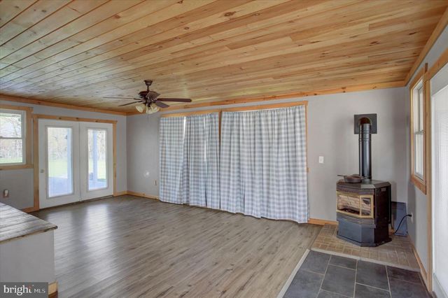 1611 PINE RD, Carlisle, PA 17015