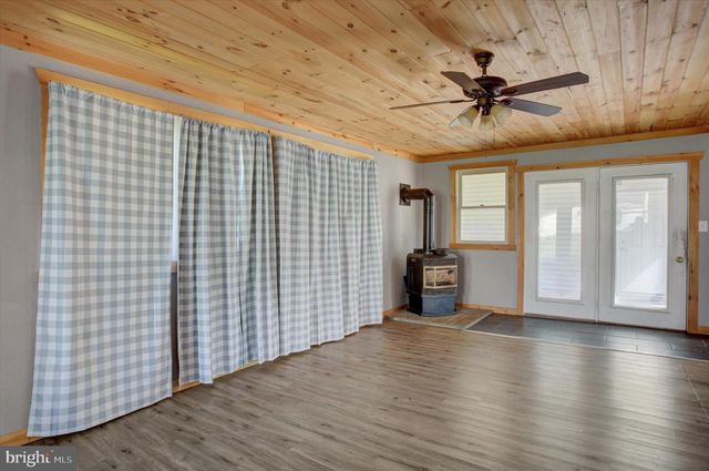 1611 PINE RD, Carlisle, PA 17015