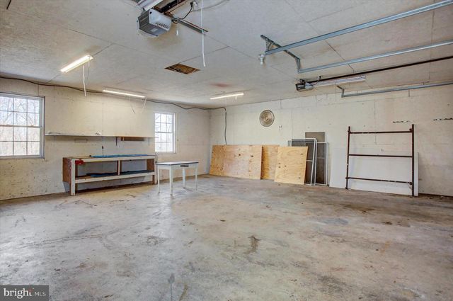 1611 PINE RD, Carlisle, PA 17015
