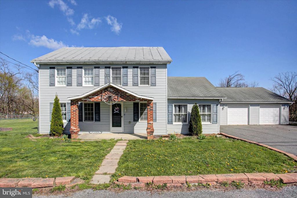 1611 PINE RD, Carlisle, PA 17015