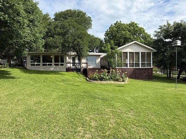 110 Bluebonnet CIR, Burnet, TX 78611