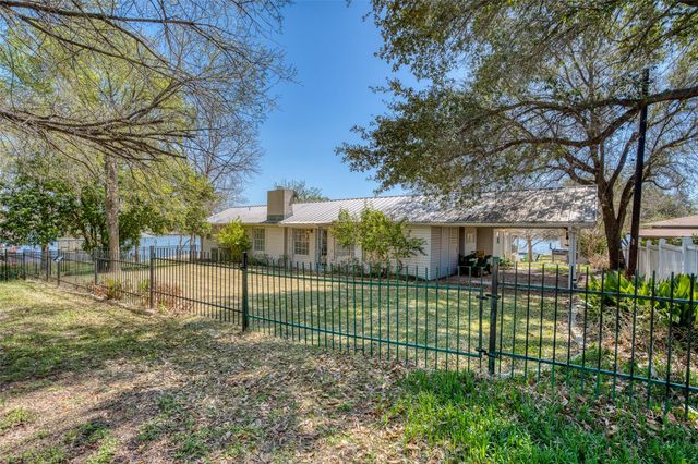 110 Bluebonnet CIR, Burnet, TX 78611