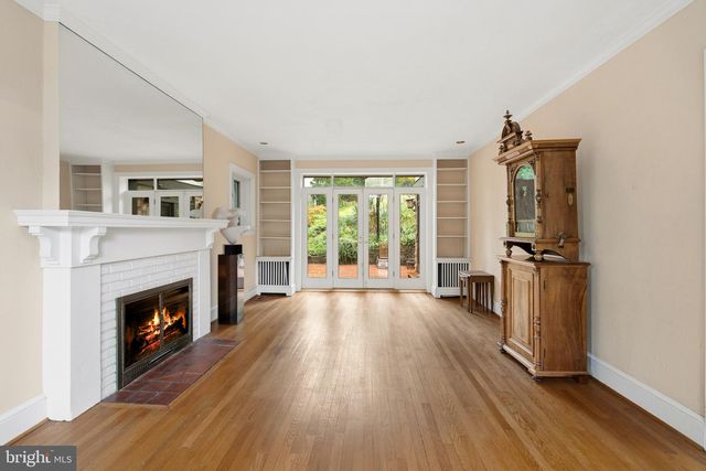 4335 CATHEDRAL AVE NW, Washington, DC 20016