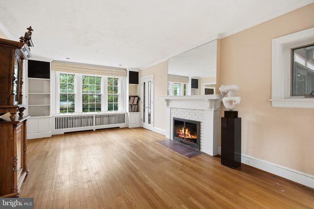 4335 CATHEDRAL AVE NW, Washington, DC 20016