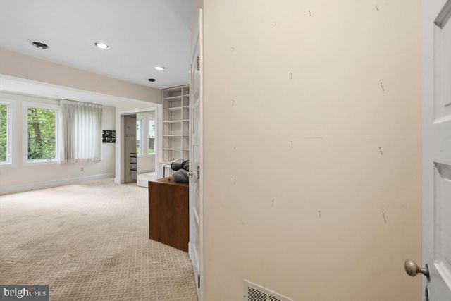 4335 CATHEDRAL AVE NW, Washington, DC 20016