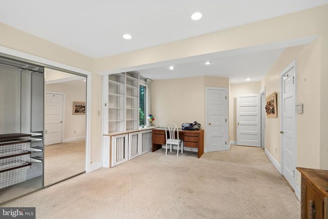 4335 CATHEDRAL AVE NW, Washington, DC 20016