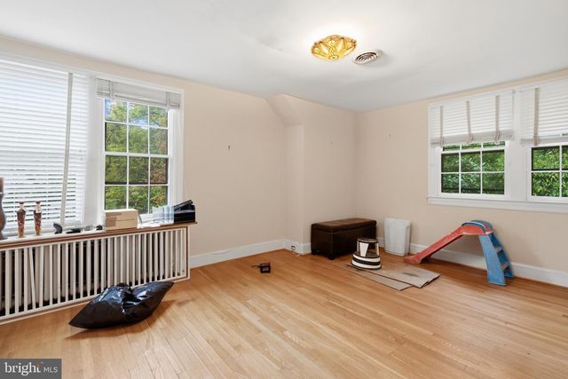 4335 CATHEDRAL AVE NW, Washington, DC 20016