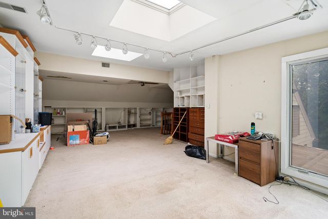 4335 CATHEDRAL AVE NW, Washington, DC 20016