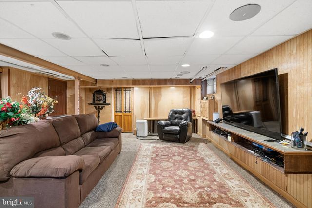 4335 CATHEDRAL AVE NW, Washington, DC 20016