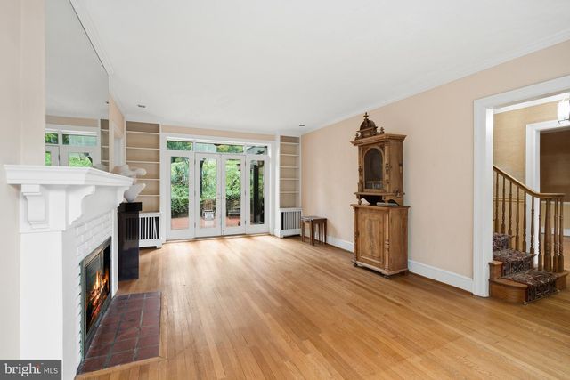4335 CATHEDRAL AVE NW, Washington, DC 20016