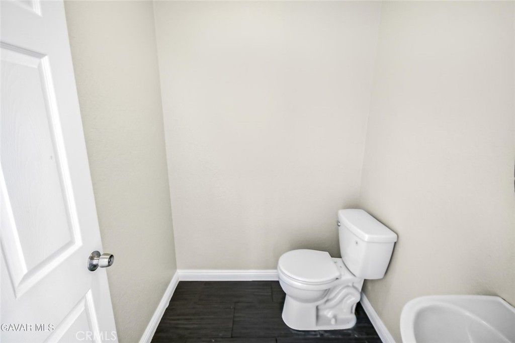 Image 16 of property listing at 5768 Monaco, Palmdale, CA 93552