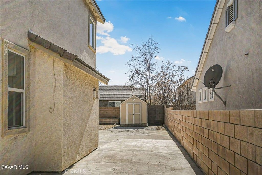 Image 42 of property listing at 5768 Monaco, Palmdale, CA 93552