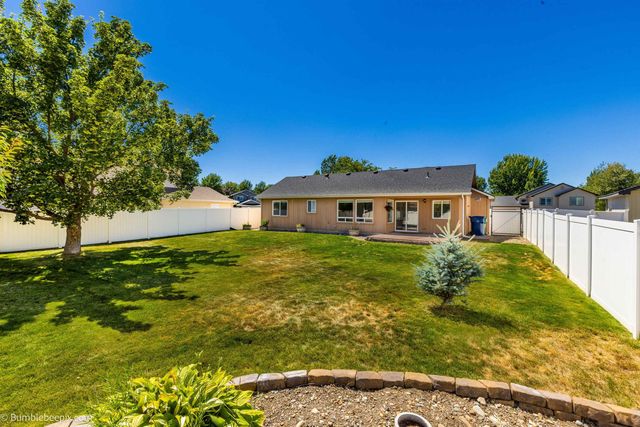 1620 N Rio Grande Ln, Greenacres, WA 99016