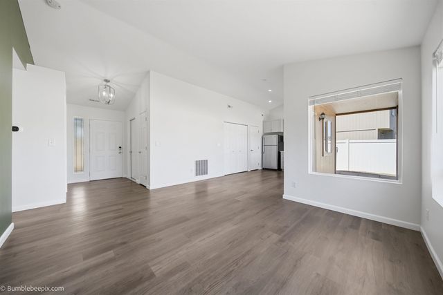 1620 N Rio Grande Ln, Greenacres, WA 99016