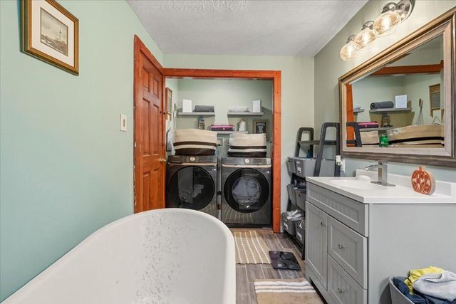 1712 Township Road 25, Cardington, OH 43315