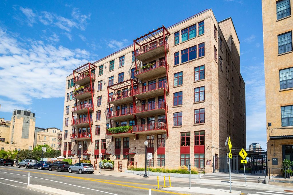 600 S 2nd Street #S108, Minneapolis, MN 55401 — exterior