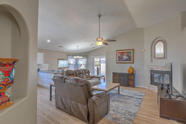 7700 Banyon Avenue NW, Albuquerque, NM 87114