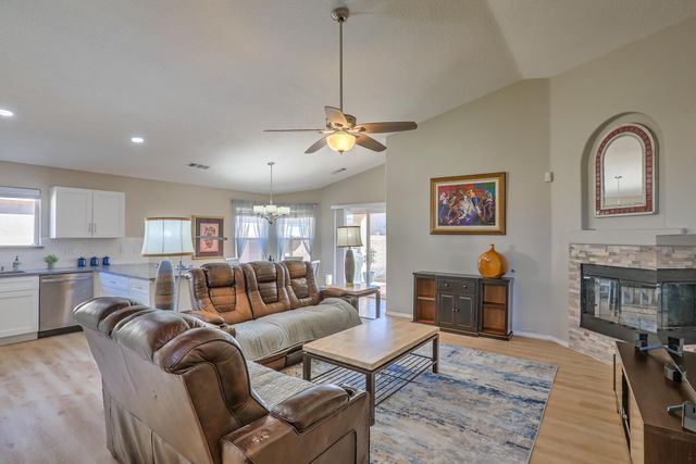 7700 Banyon Avenue NW, Albuquerque, NM 87114