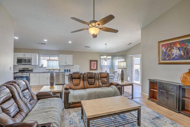 7700 Banyon Avenue NW, Albuquerque, NM 87114