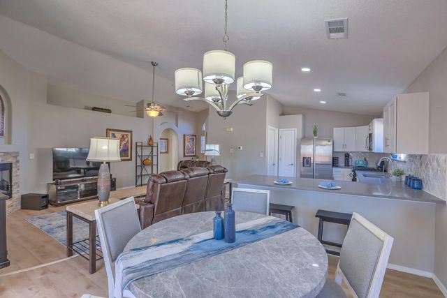 7700 Banyon Avenue NW, Albuquerque, NM 87114