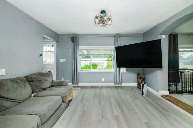 2078 Palmer St, Dighton, MA 02715