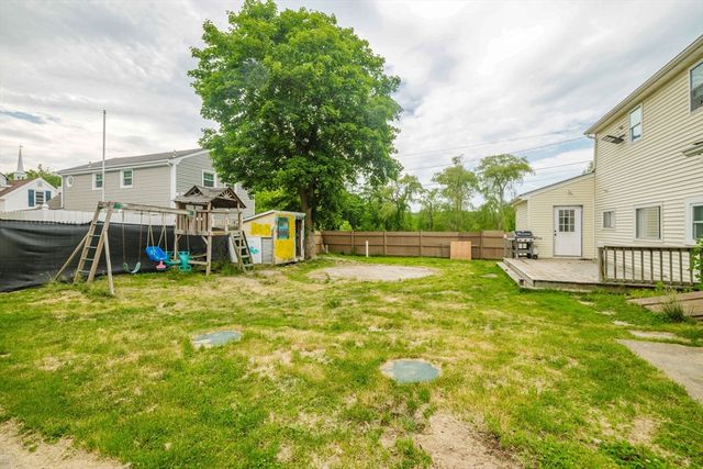2078 Palmer St, Dighton, MA 02715