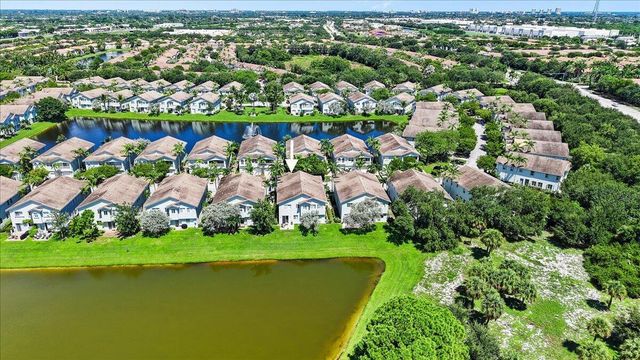 3175 LAUREL RIDGE Circle, Riviera Beach, FL 33404