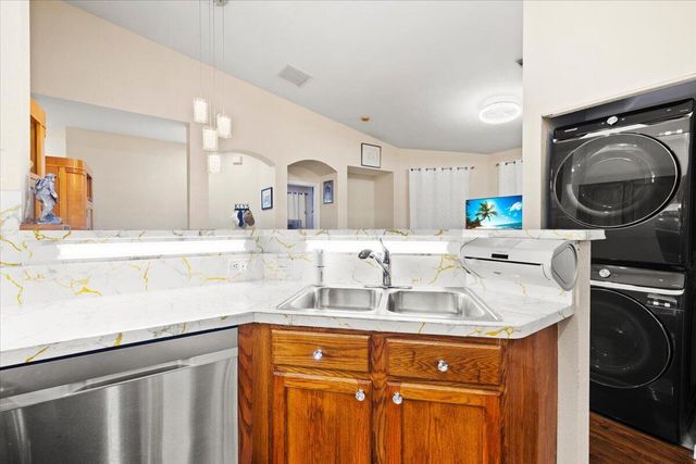 3175 LAUREL RIDGE Circle, Riviera Beach, FL 33404